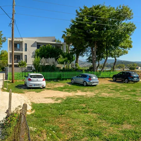 Bikini Apartamento Kariótai