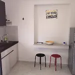 Bikini Apartment *