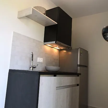 Apartment Bikini Kariótai