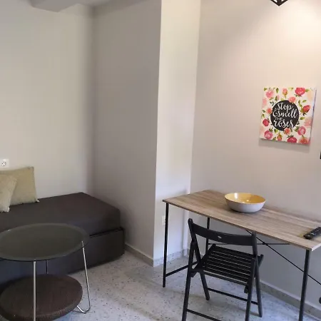 Apartament Bikini Kariótai